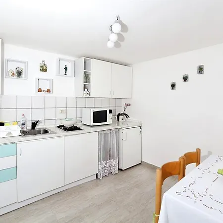 Sanja Apartment *